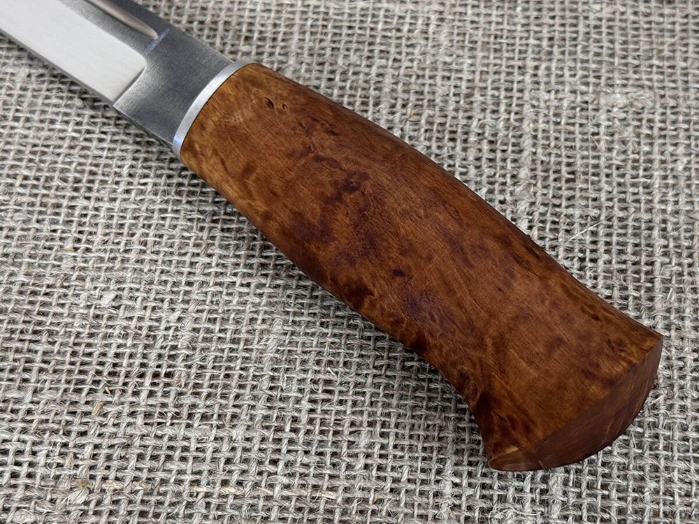 Финский нож Леуку, рукоять мореная карельская берёза