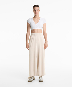 OYSHO Широкие свободные укороченные брюки из мягкого модала, светло-бежевый