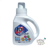 Жидкое средство для стирки белья LION Top Clear Liquid с ферментами цветочный аромат, 900 гр.