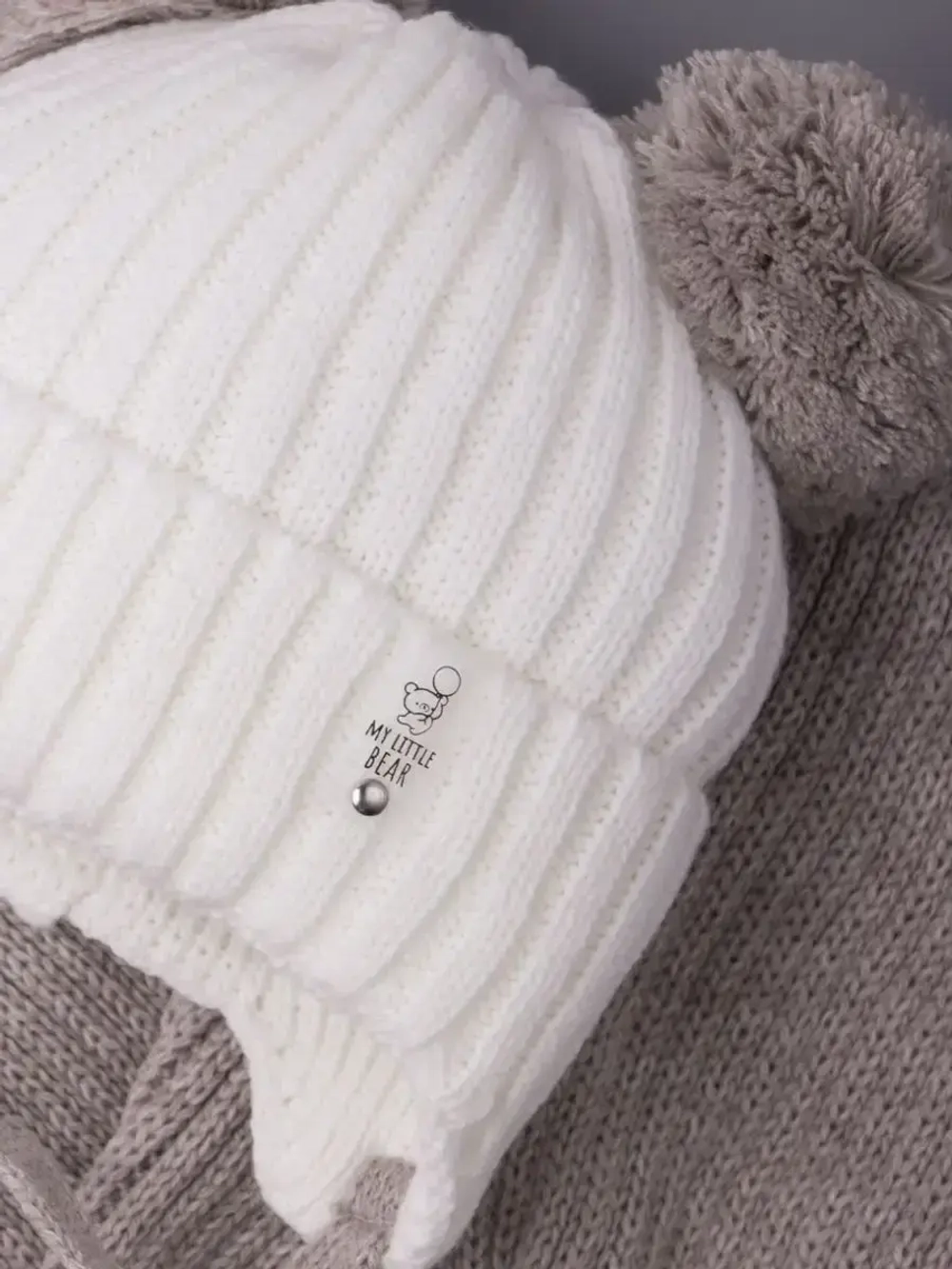 Шапка для девочки осенняя и шарф с ушками