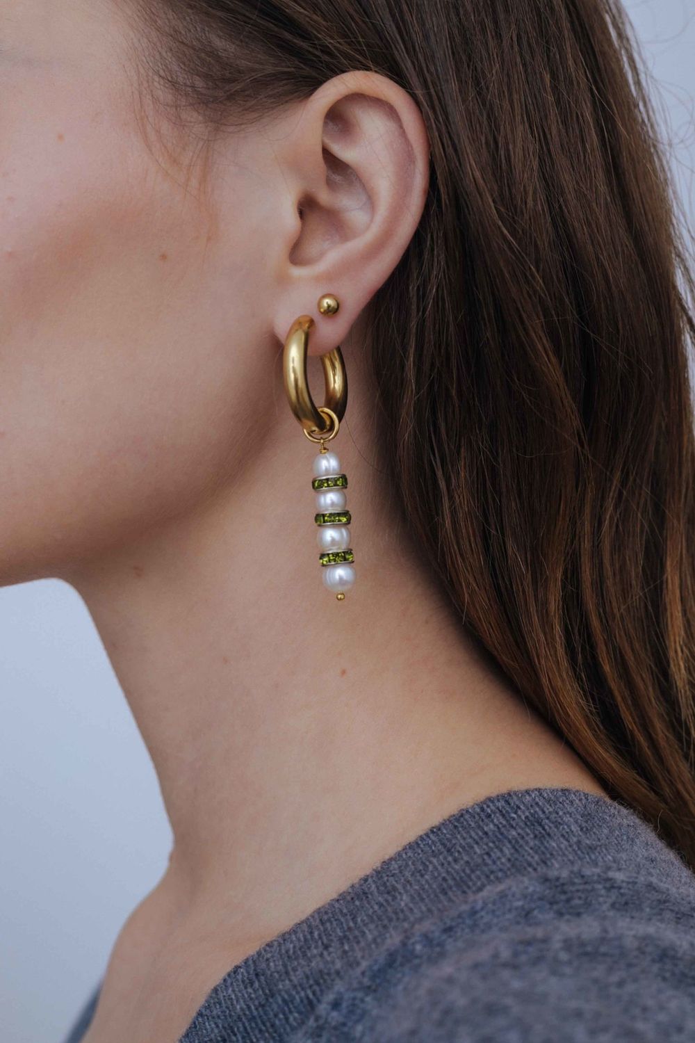 Подвеска из 4-х бусин с инкрустированным разделителем