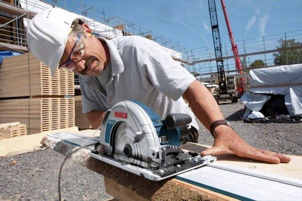 Дисковая пила сетевая BOSCH GKS 85 G 060157A900