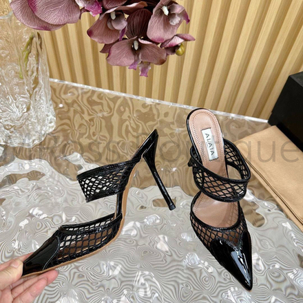 Женские туфли-лодочки Alaia La Coeur 90 с сеткой