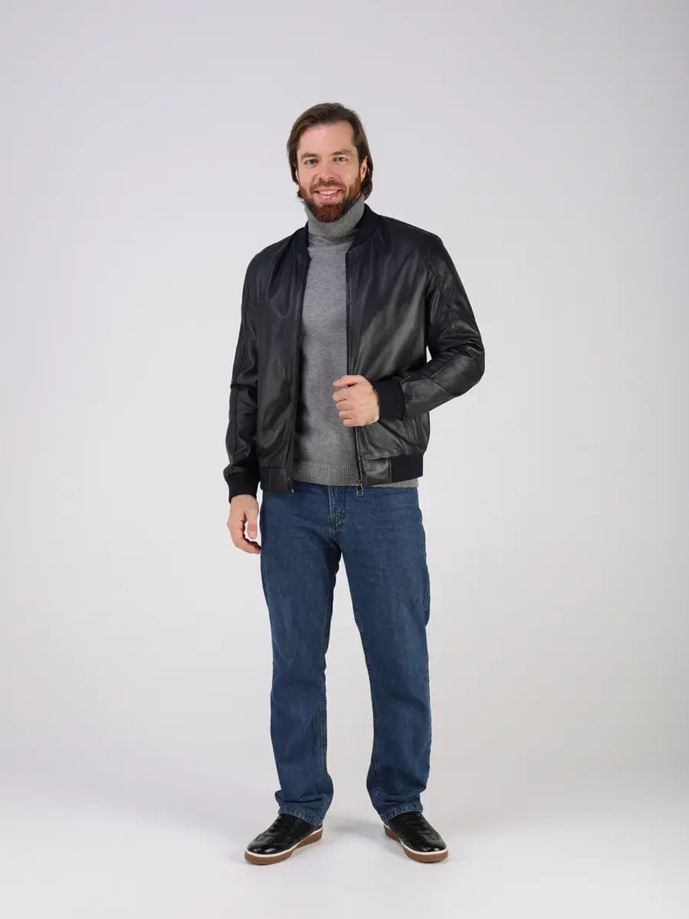 Кожаная куртка демисезонная бомбер