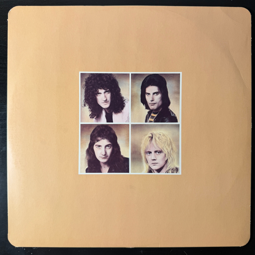 Queen - A Day At The Races (Англия 1976г.)