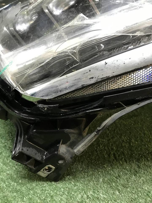 Битая Фара левая Cadillac Escalade 4 (14-20) LED