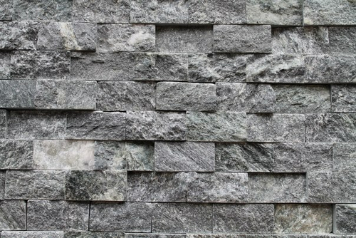 Рваный камень плитка талькохлорит 200х50х20 мм 0,5м2