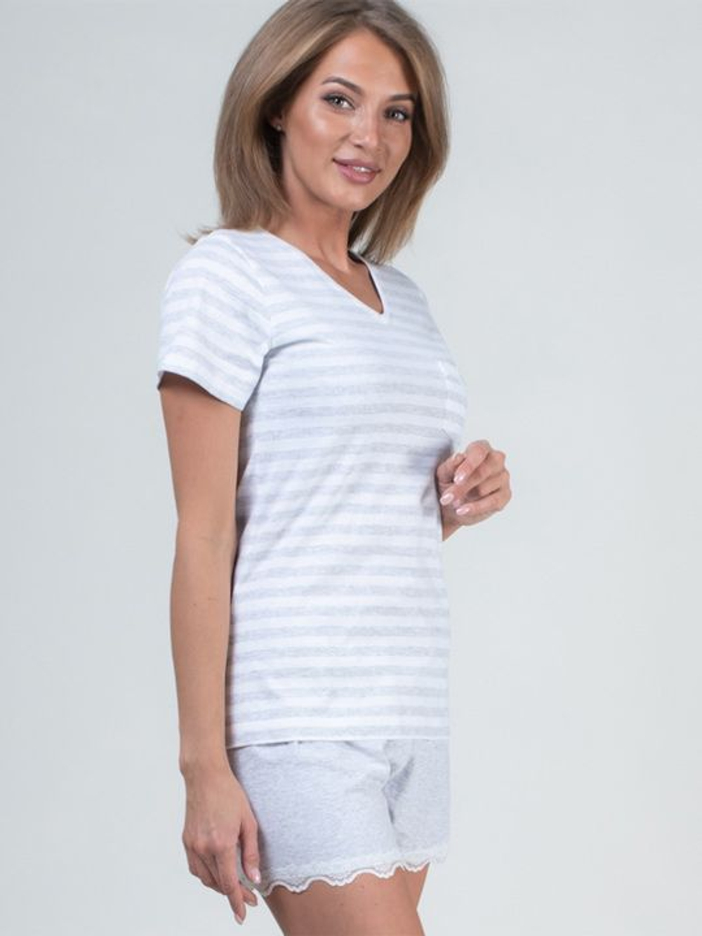 Милый комплект с шортами в полосочку (Размер: XL) (Цвет: светло-серый)