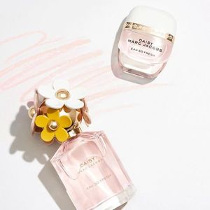 Marc Jacobs Daisy Eau So Fresh Petals