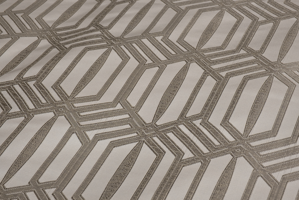 Покрывало 260x260 и 2 наволочки 50x70 Garda Decor Artdeco серое