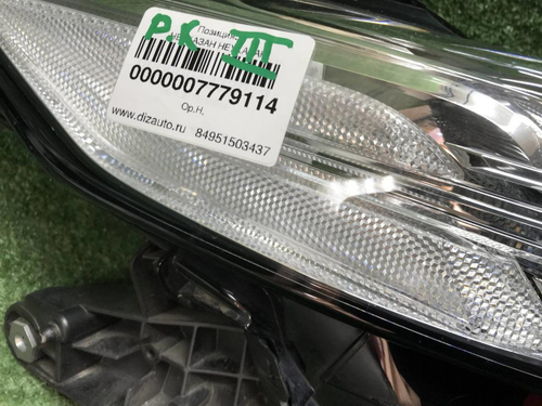 Фара правая Toyota Camry xv70 (2020-н.в.) LED