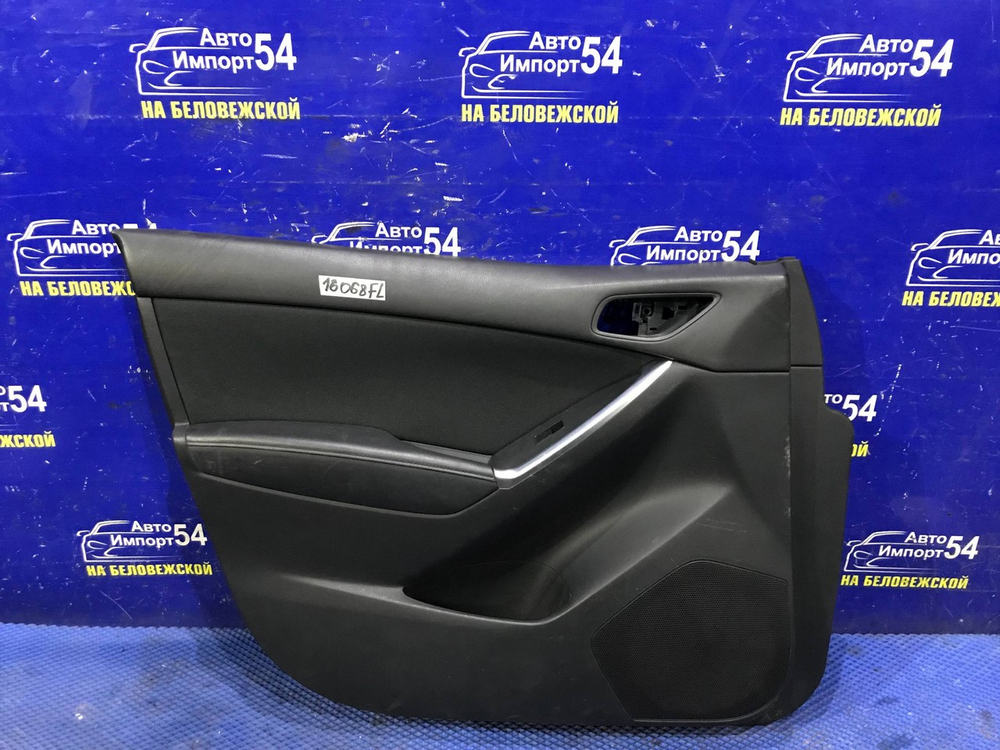 Обшивка двери MAZDA CX-5 2012-2016