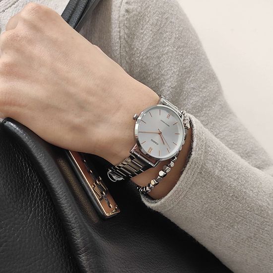 Женские наручные часы Casio LTP-VT01D-7BUDF