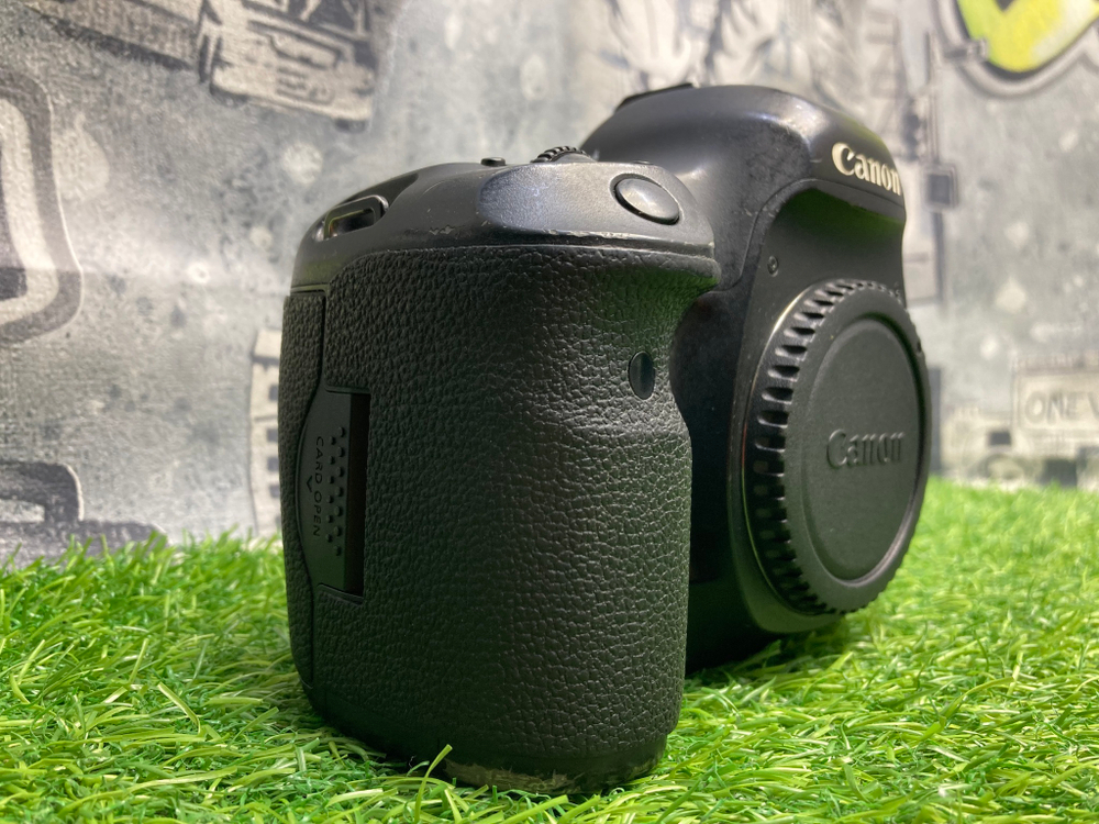 Canon 5D Mark III 111.000 кадров ( С дефектом )