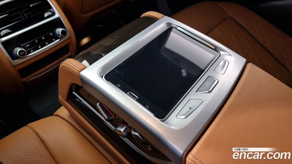 BMW 7 Series (G11) 740i Design Pure Excellence (07.2022)