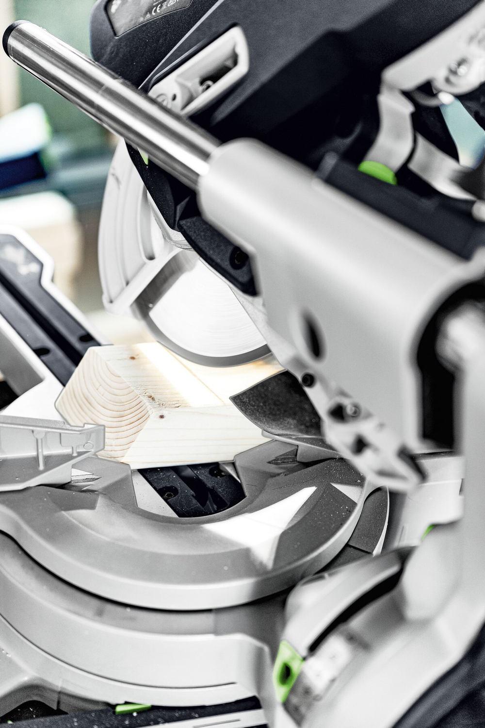 Аккумуляторная торцовочная пила с протяжкой KAPEX KSC 60 EB 5,0 I-UG-Set Festool 577958