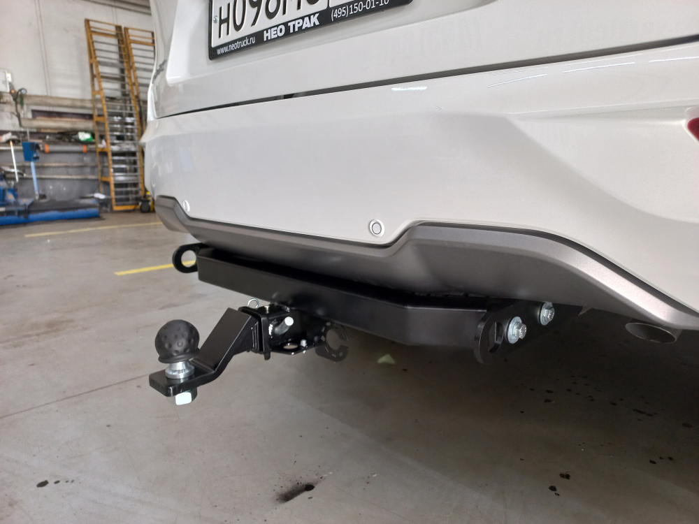 Фаркоп Бизон на Isuzu MU-X FA 0330-E (с 2020 г.в.) (паспорт и сертификат в комплекте)(без электрики)
