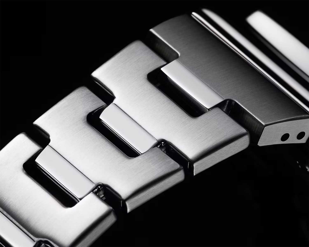 Мужские наручные часы Casio G-Shock GM-2110D-8A