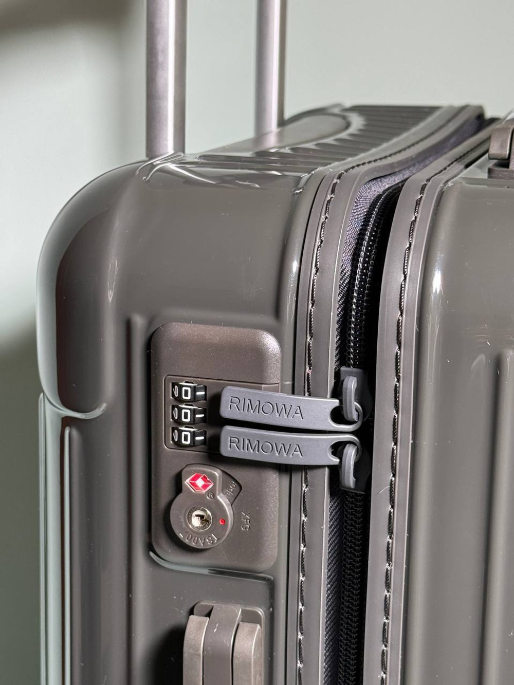 Чемодан Rimowa