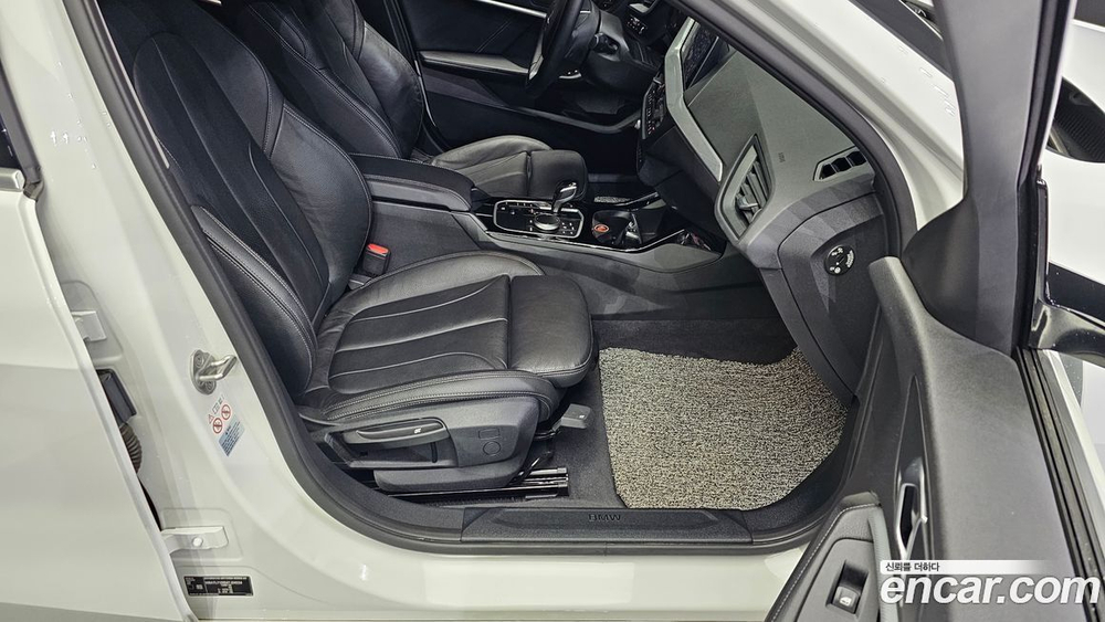 BMW 1 Series (F40) 120i Advantage (06.2021)