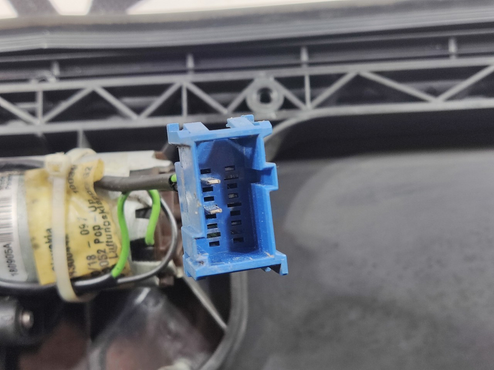 Люк в сборе 2018г.