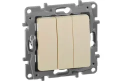 Выключатель Legrand Etika 3-клавишный слоновая кость 27384