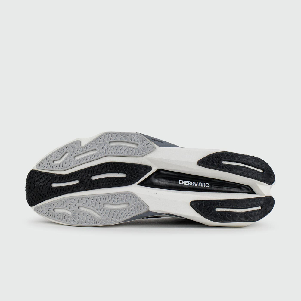 Кросовки New Balance Fuelcell Rebel V4 Black White