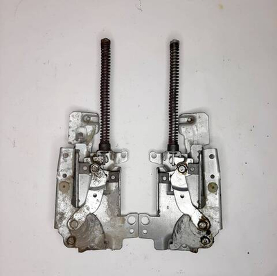 3 Комплект петель Electrolux 4055161352 б/у для посудомоечных машин