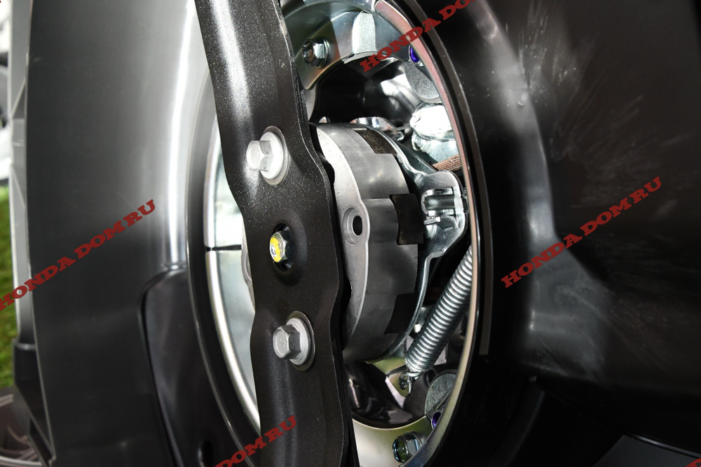 Газонокосилка Honda HRN 536 C2 VYEH (RR)