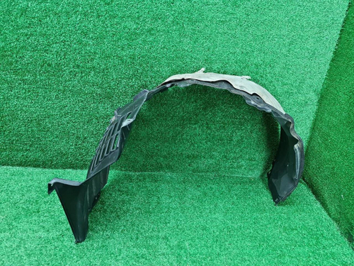 Подкрылок передний правый Land Cruiser 200 (15-21)
