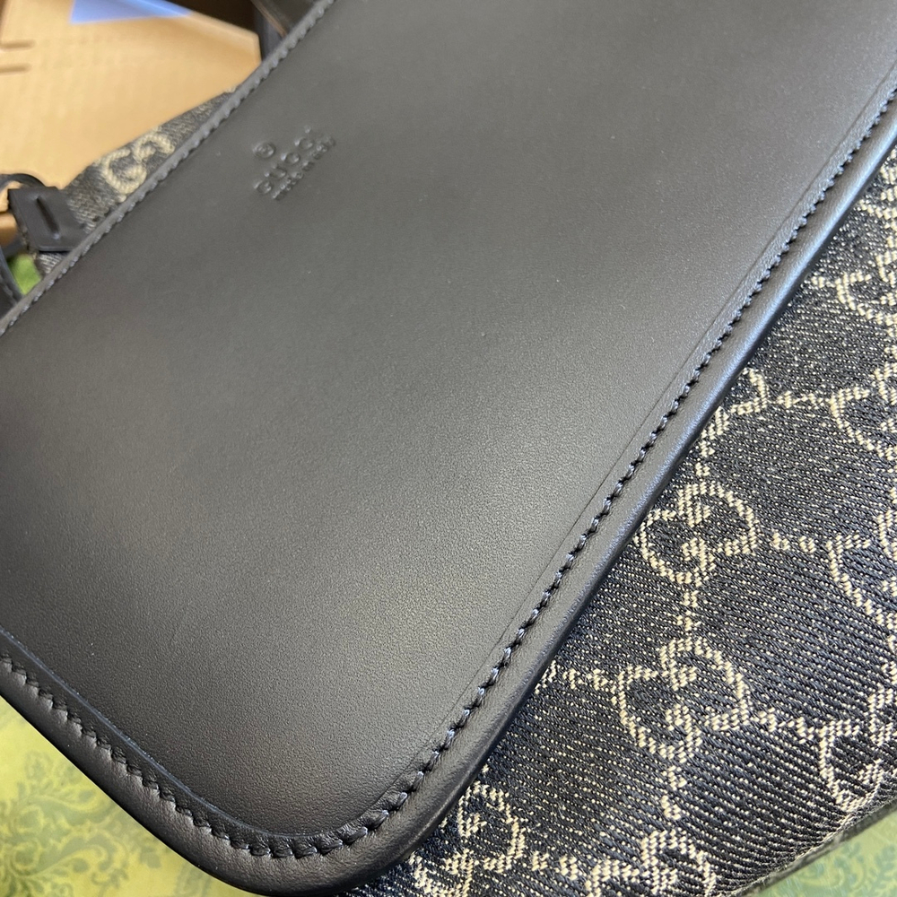 Gucci Ophidia GG Medium Tote Bag