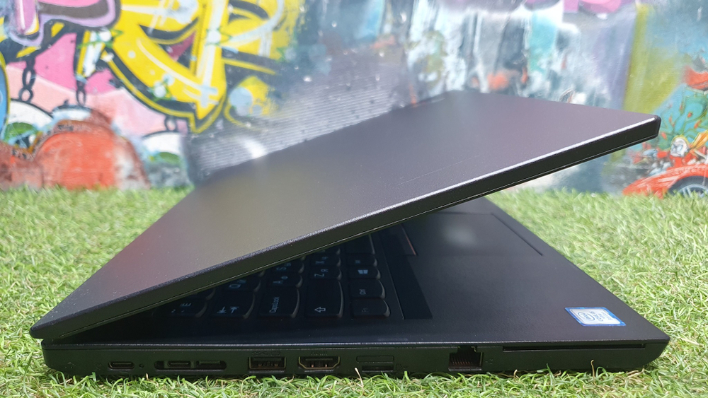 Ультрабук Lenovo i5-8/8 Gb/FHD