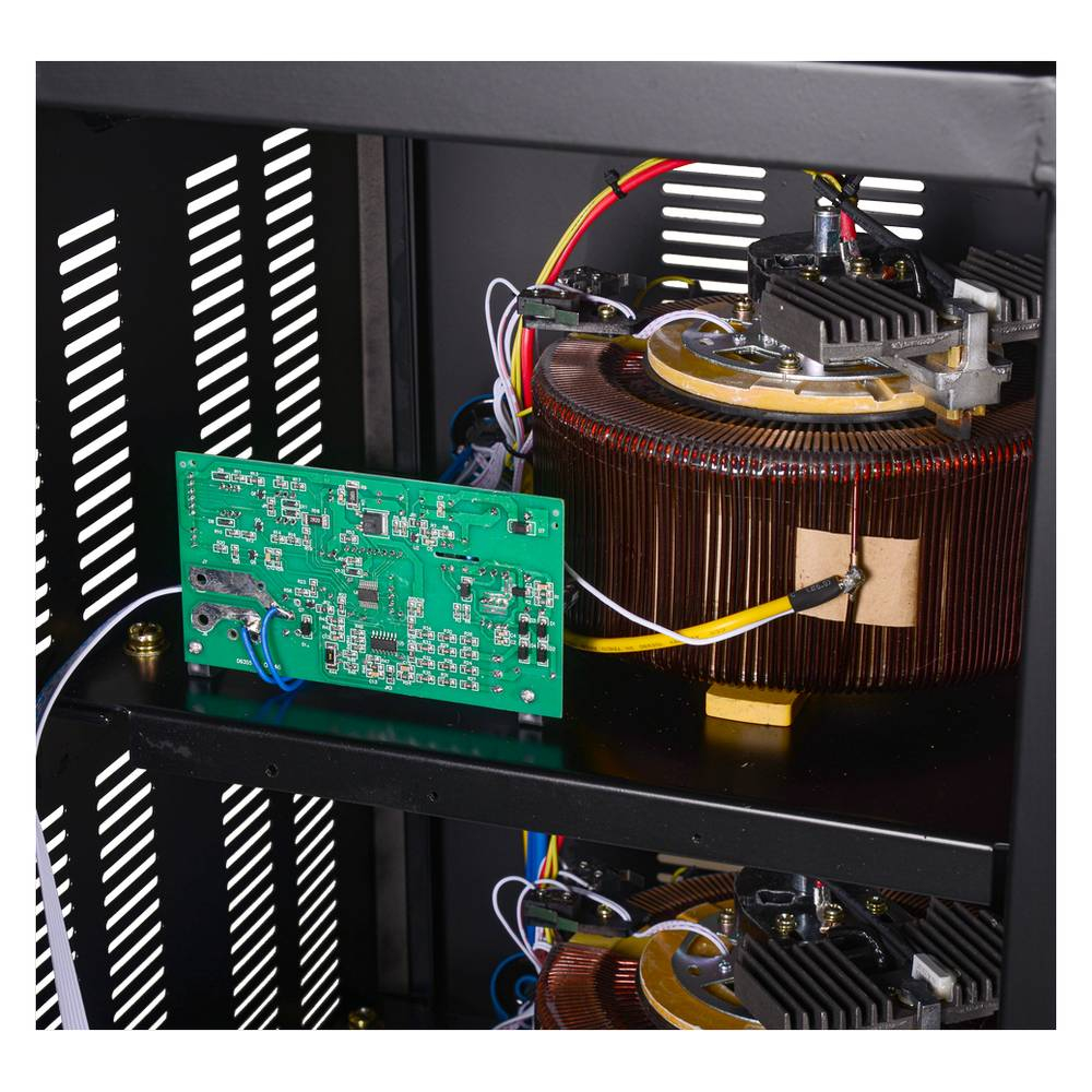 Стабилизатор напряжения Ресанта АСН-15000/3