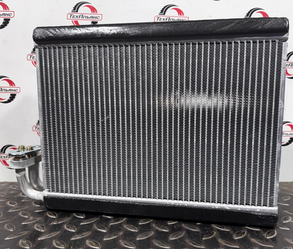 Радиатор кондиционера (испаритель) YN20M00107S020