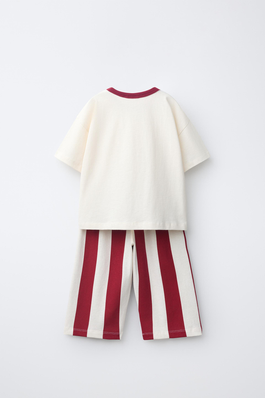ZARA КОМПЛЕКТ ИЗ ФУТБОЛКИ И БРЮК В ПОЛОСКУ, КРАСНЫЙ