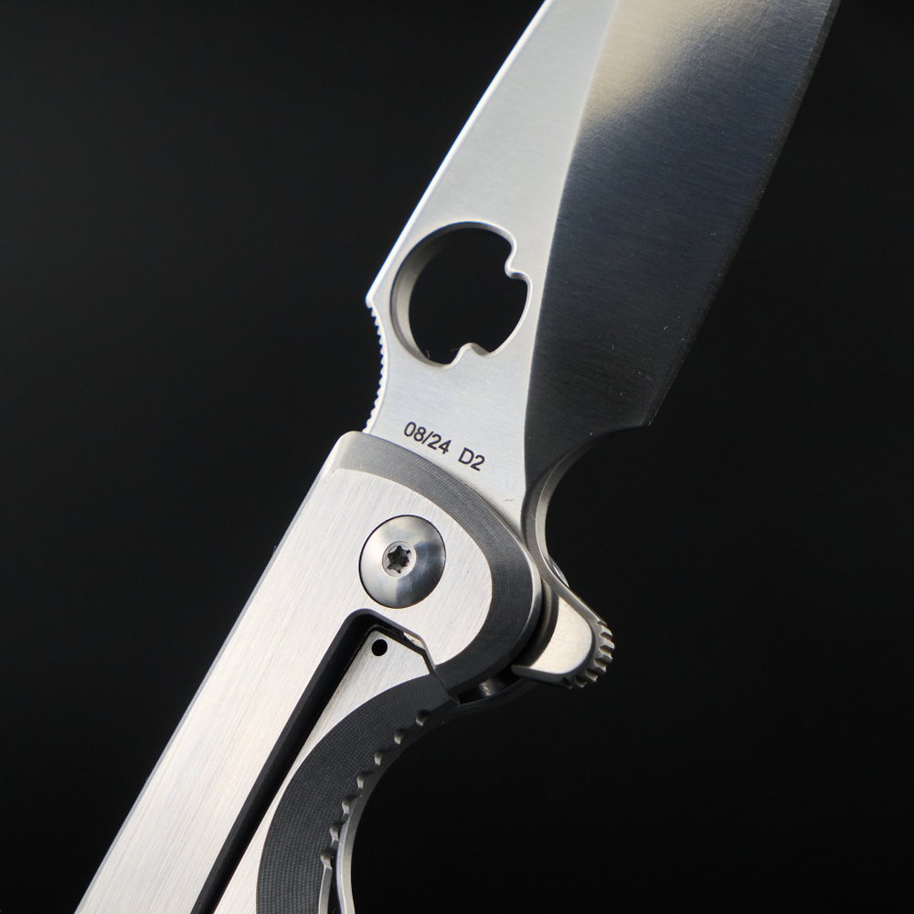 Нож Sting frame lock satin