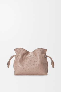 Loewe Мини-клатч Flamenco из страусиной кожи, серо-коричневый