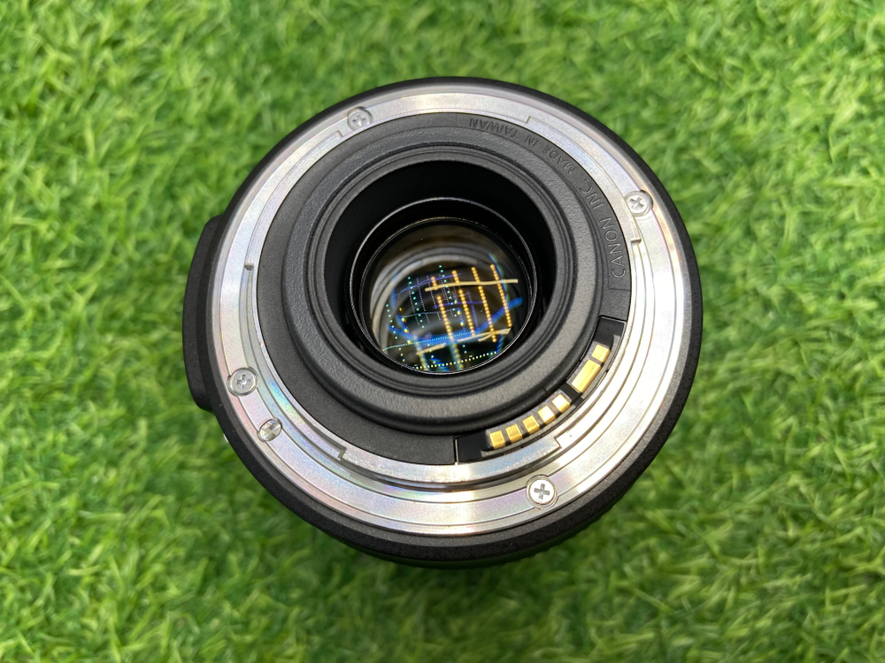 Canon EF-S 18-135mm 3.5-5.6 IS
