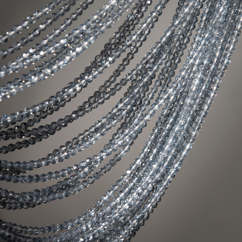Серебристая шпинель синтетическая с покрытием, 3мм, шар, микроогранка