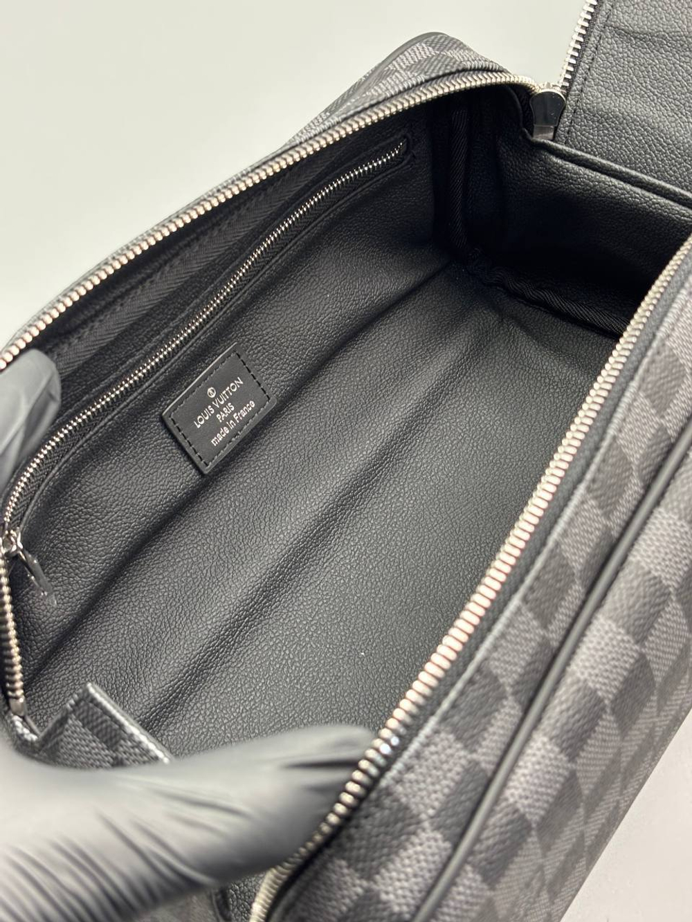 Несессер Louis Vuitton