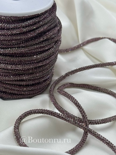 Шнур декоративный с розовыми стразами