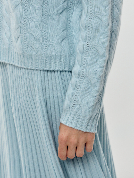 Кашемировый свитер с косами