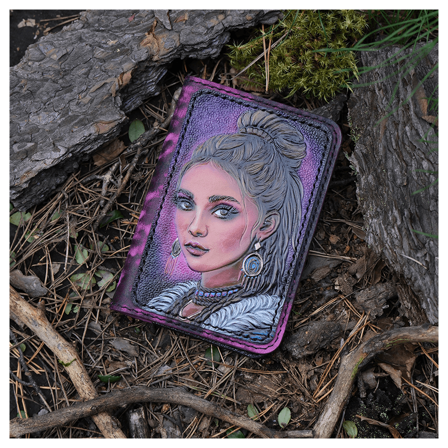 Кожаная обложка на паспорт «Шаманка»