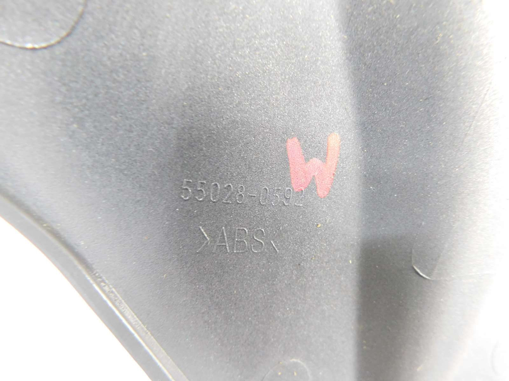 Пластик передний Kawawsaki Z650 55028-0592