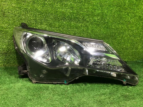 Фара правая Toyota RAV 4 ca40 (2012-2015) ксенон