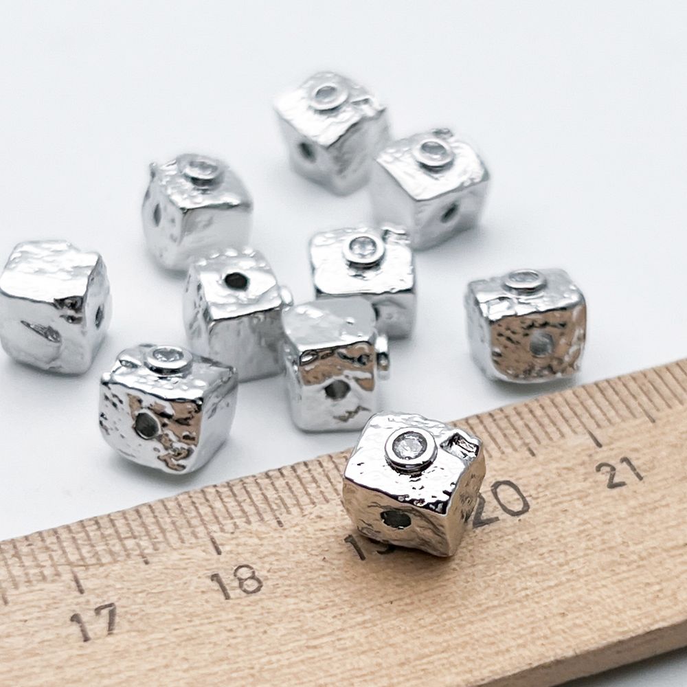 Бусина Куб, цвет серебро (родий), фианит, размер около 7,5*8,3 мм, цена за 1 шт