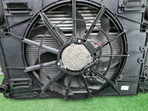 Кассета радиаторов Geely Monjaro (2021-н.в.)