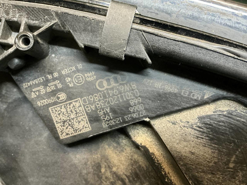 Фара правая Audi A5 2 8W (2019-2025) Laser