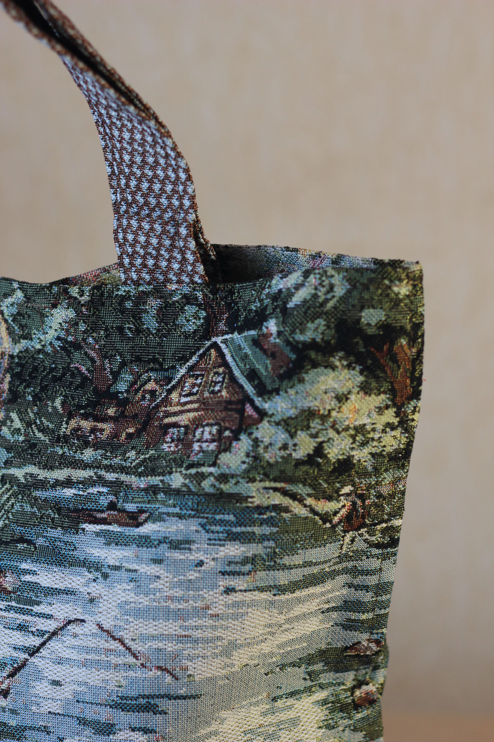 Гобеленовая сумка Горная река (39х39х12)