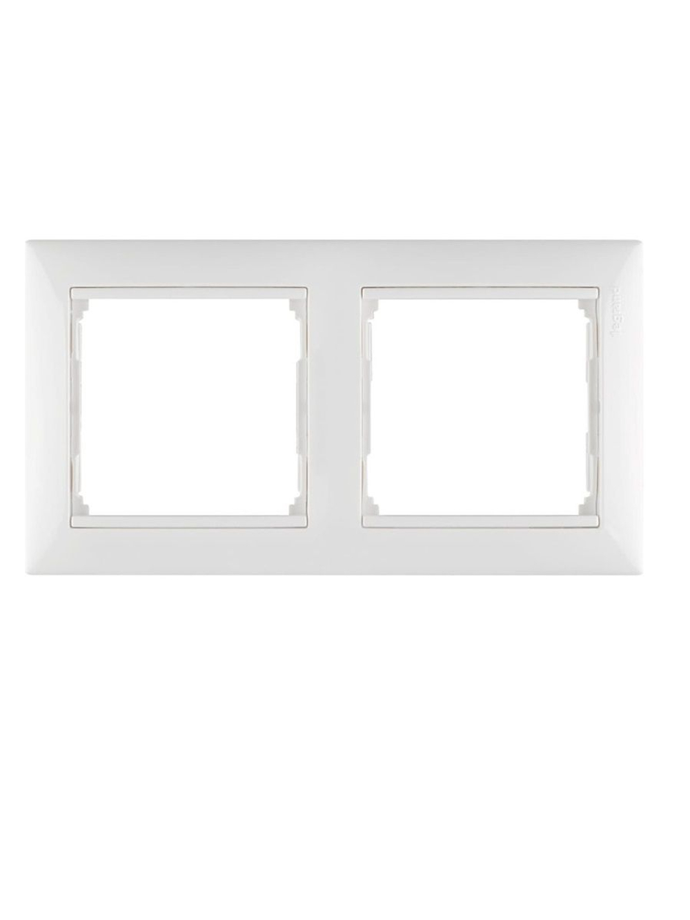 Legrand розетка 4320 с рамкой 2 с/к